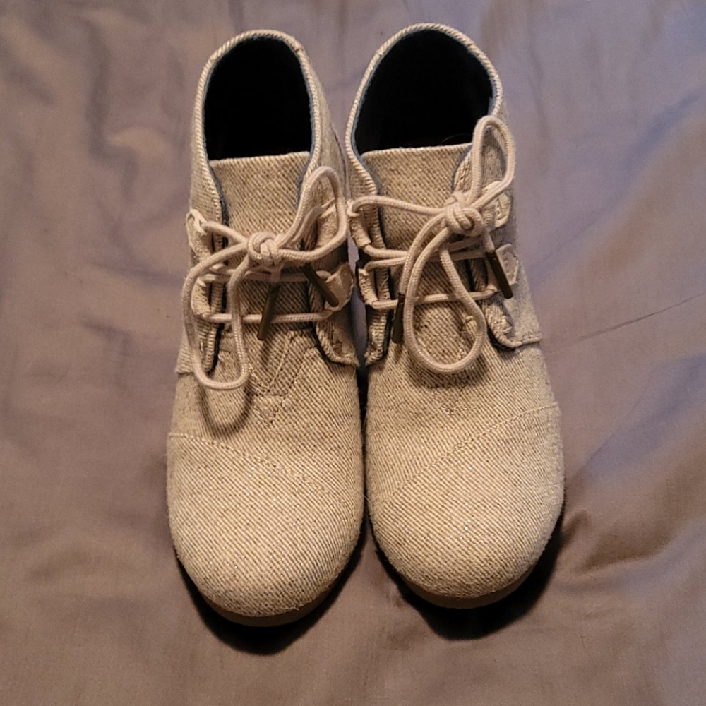 Toms Laced Ankle Boots